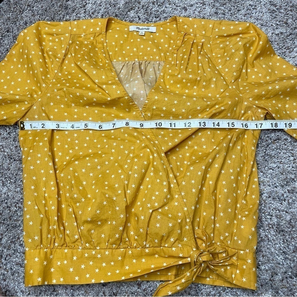 Madewell Wrap V-Neck Top Blouse in Star Scatter Gold Yellow Extra Small - Picture 11 of 13